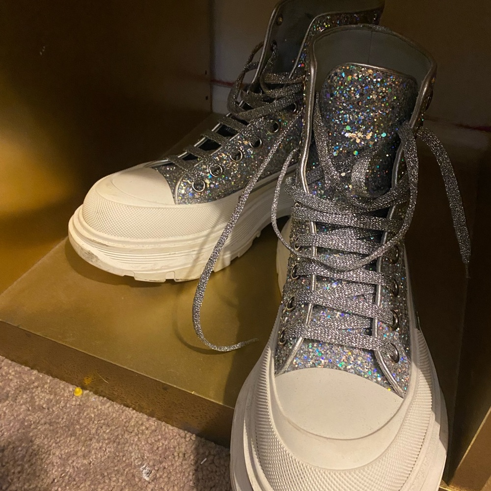 Authentic Sneaker - image 5